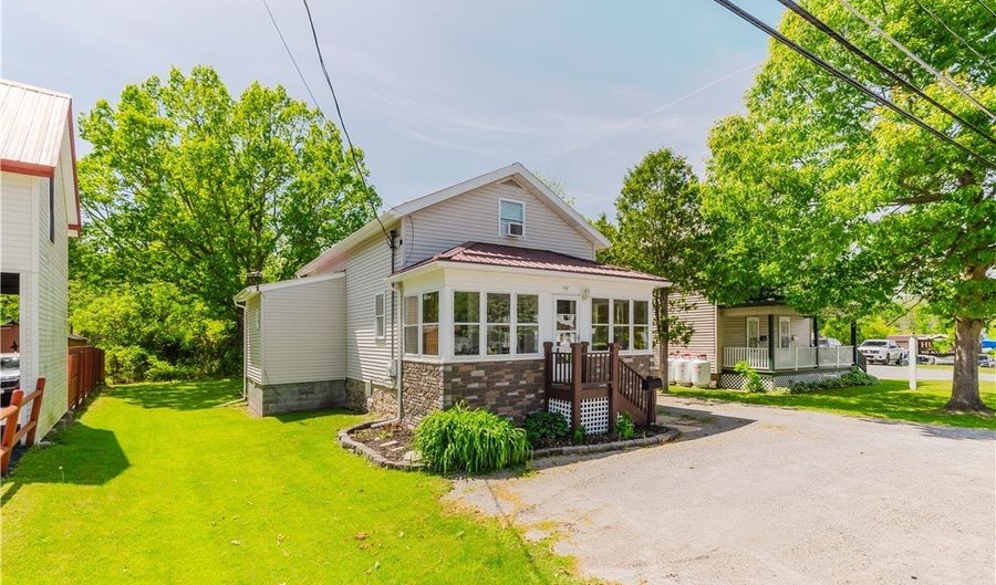 142 Church St, Alexandria Bay, NY 13607 - 2 Beds, 2 Bath