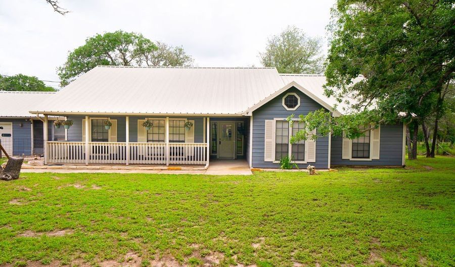 759 FALLING LEAVES Dr, Adkins, TX 78101 - 3 Beds, 2 Bath