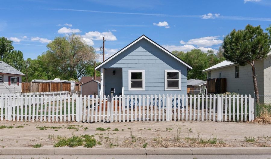 305 N Roop St, Carson City, NV 89701 - 2 Beds, 1 Bath