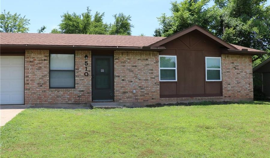 510 Holsey Dr, Noble, OK 73068 - 3 Beds, 2 Bath