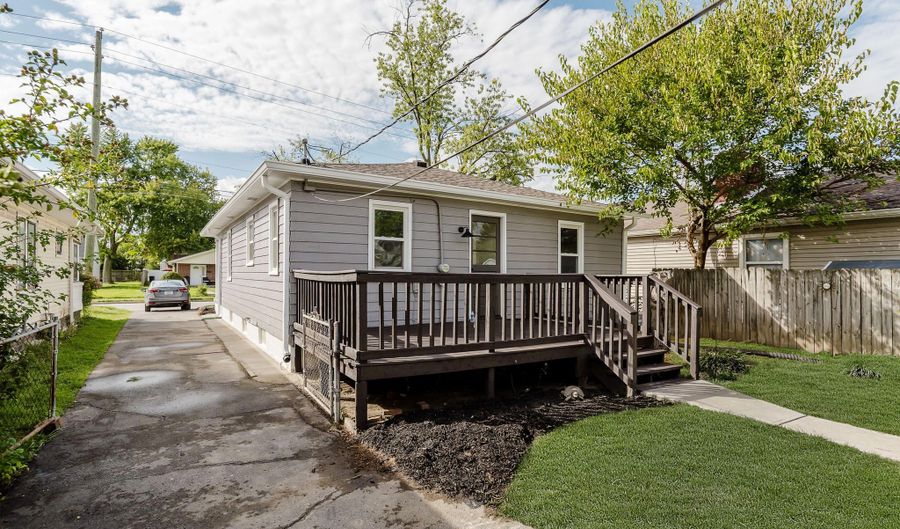 349 N 17th Ave, Beech Grove, IN 46107 - 2 Beds, 1 Bath