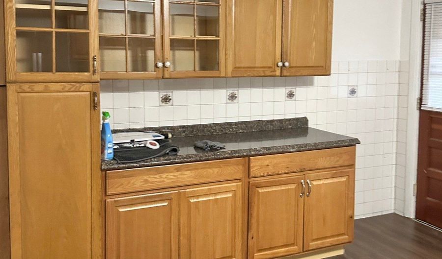 12 Court B Bld 22 Ct, Bridgeport, CT 06610 - 3 Beds, 1 Bath