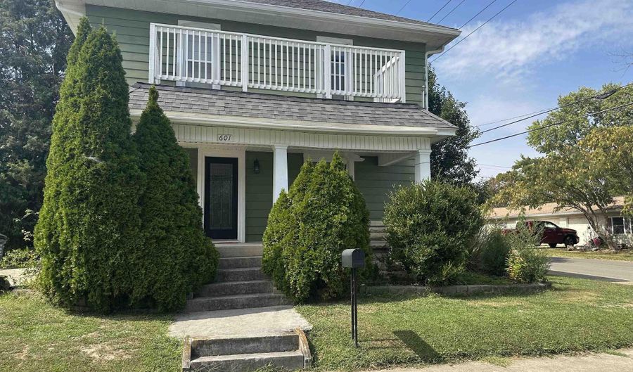 601 Q St, Bedford, IN 47421 - 3 Beds, 2 Bath