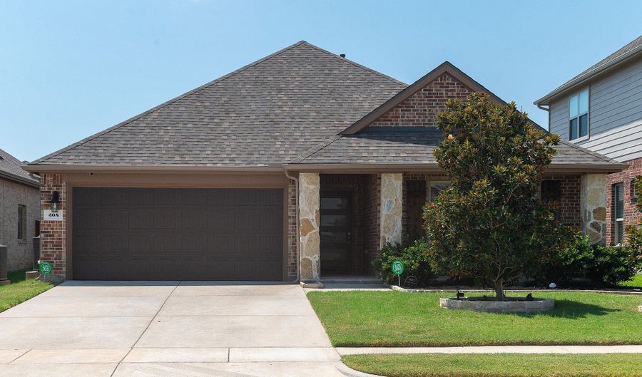 308 Maverick St, Anna, TX 75409 - 3 Beds, 2 Bath