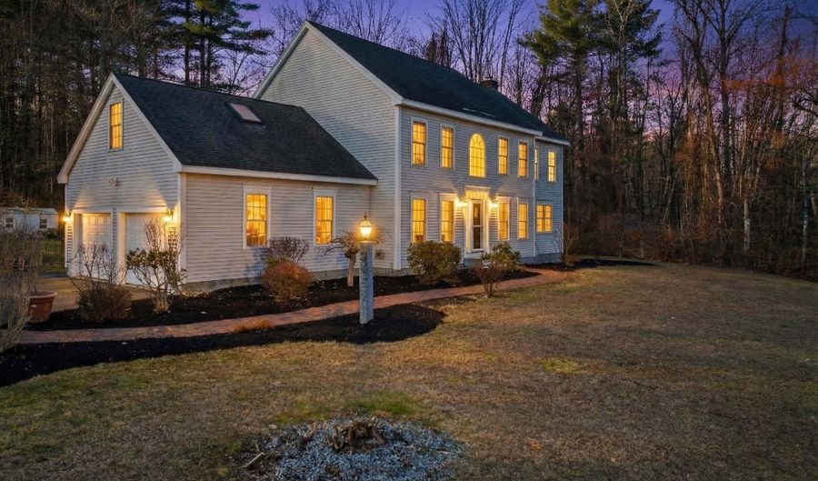 18 Holbrook Rd, Bedford, NH 03110 - 4 Beds, 3 Bath