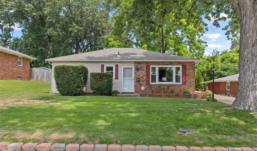 3814 Western Ave, Alton, IL 62002 - 3 Beds, 1 Bath