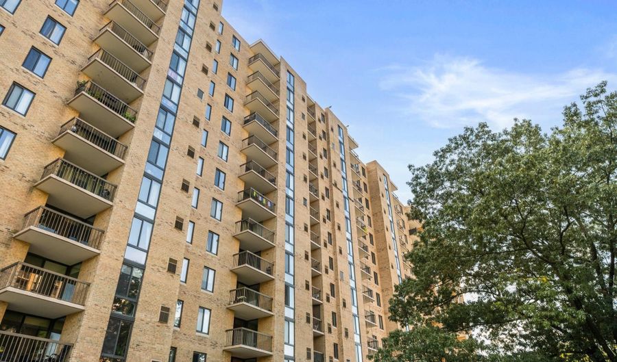 4500 S FOUR MILE RUN Dr 222, Arlington, VA 22204 - 1 Beds, 1 Bath