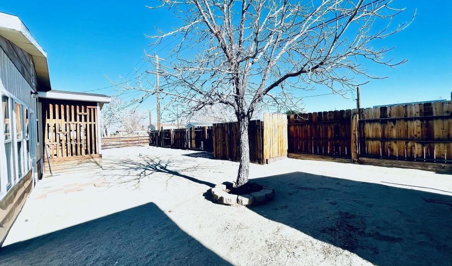 176 N St, Hawthorne, NV 89415 - 4 Beds, 3 Bath
