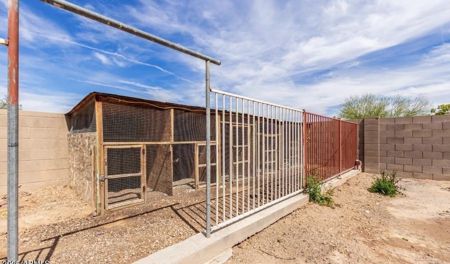 11856 W GRANT St, Avondale, AZ 85323 - 6 Beds, 4 Bath