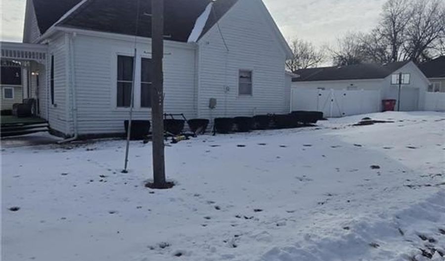108 Waverly Ave, Alma, MO 64001 - 2 Beds, 1 Bath