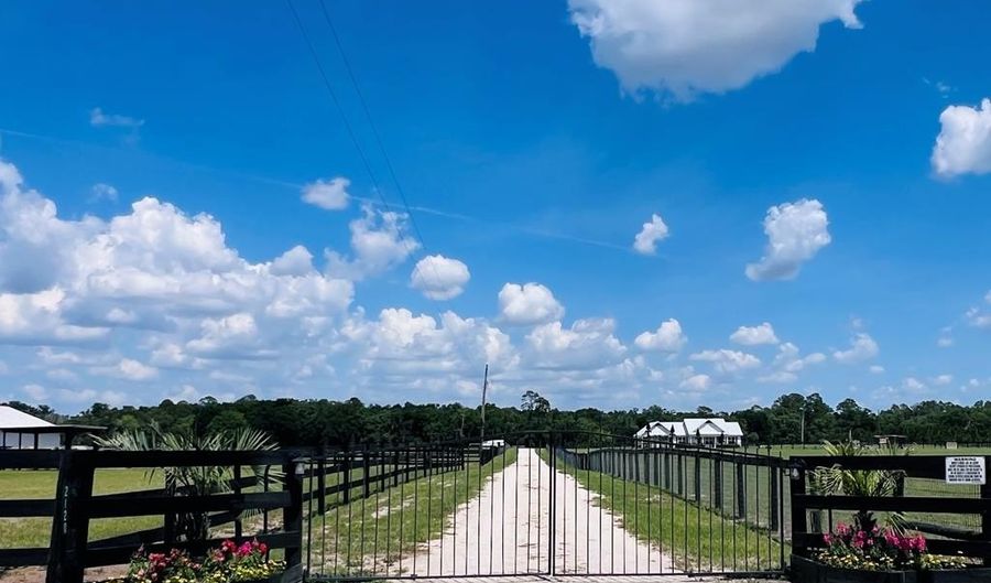 2120 15th Way, Bell, FL 32619 - 3 Beds, 2 Bath
