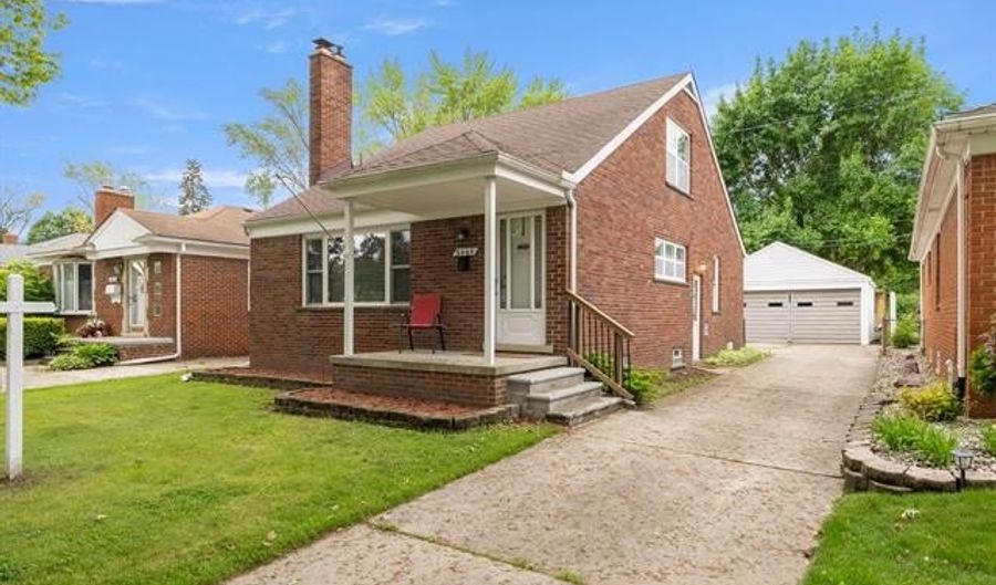8464 Becker Ave, Allen Park, MI 48101 - 4 Beds, 2 Bath