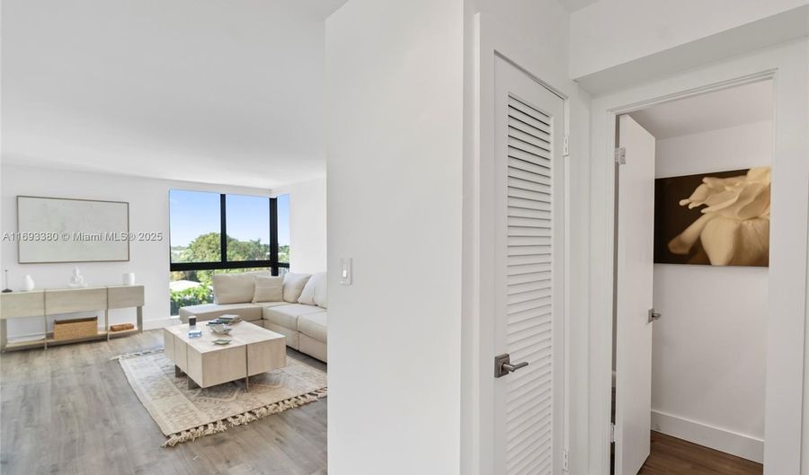 9800 W Bay Harbor Dr 512, Bay Harbor Islands, FL 33154 - 1 Beds, 2 Bath