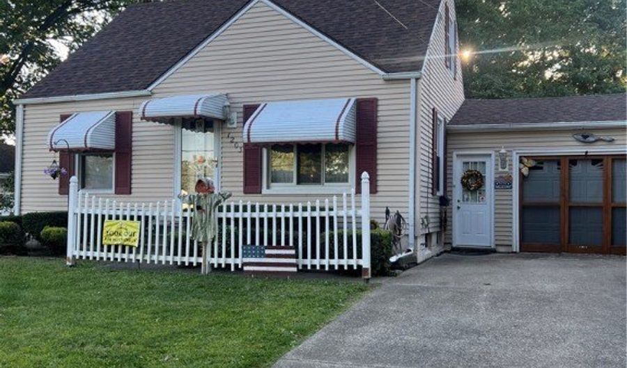 1203 Union Ave, Ashtabula, OH 44004 - 3 Beds, 2 Bath