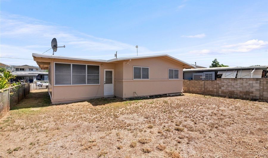 99-535 Opukea St, Aiea, HI 96701 - 3 Beds, 2 Bath