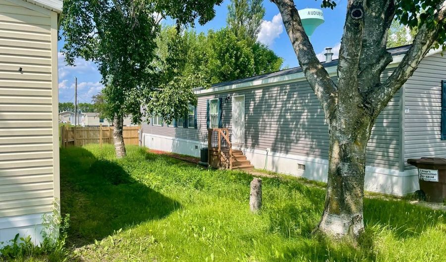 530 Lark St, Audubon, MN 56511 - 3 Beds, 2 Bath