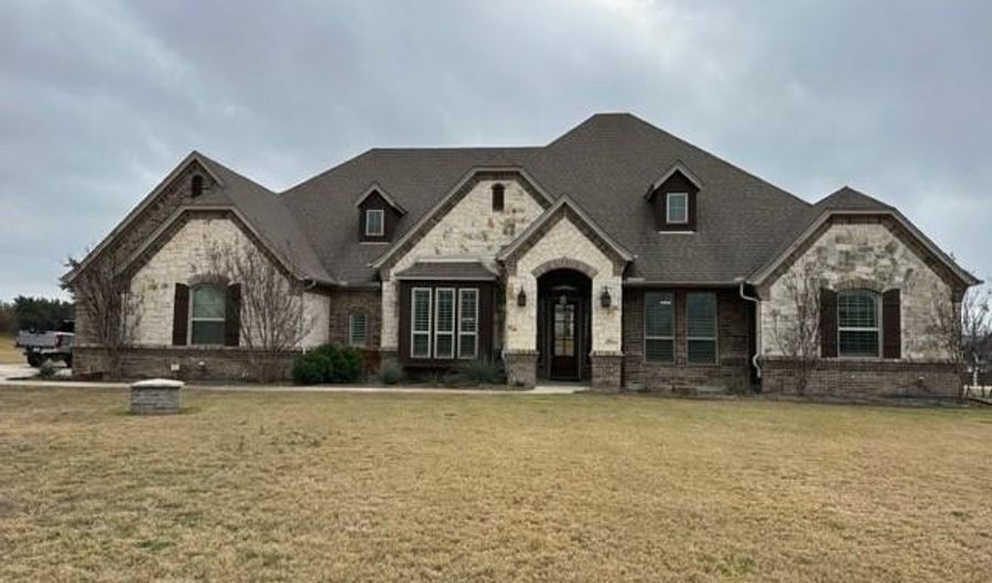 306 Parc Oaks Ct, Aledo, TX 76008 - 4 Beds, 3 Bath