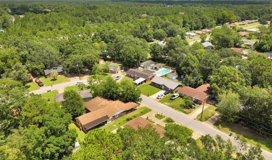 7650 Lexington Dr, Biloxi, MS 39532 - 4 Beds, 3 Bath