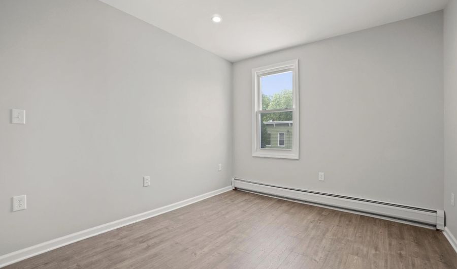 14 W 19TH St, Bayonne, NJ 07002 - 2 Beds, 1 Bath