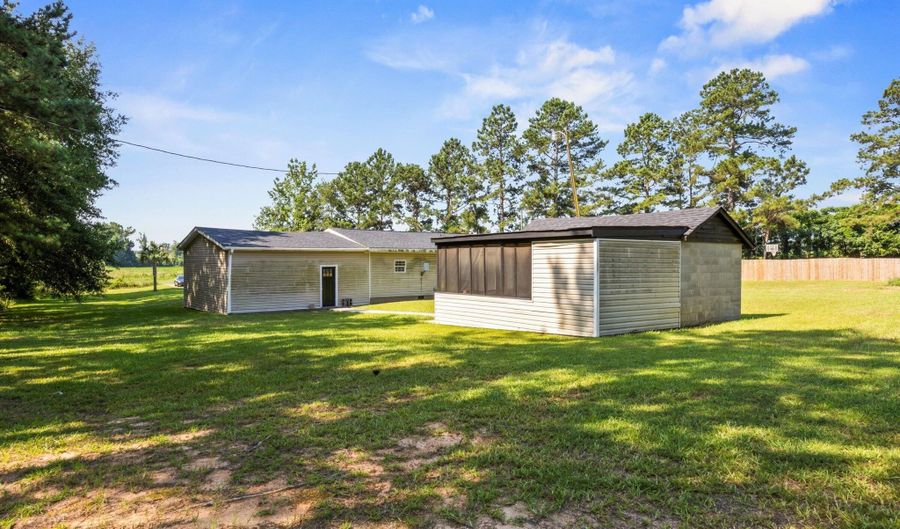 18 Whaley Rd, Blackville, SC 29817 - 4 Beds, 2 Bath