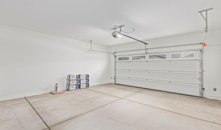 24179 W RIPPLE Rd, Buckeye, AZ 85326 - 5 Beds, 3 Bath