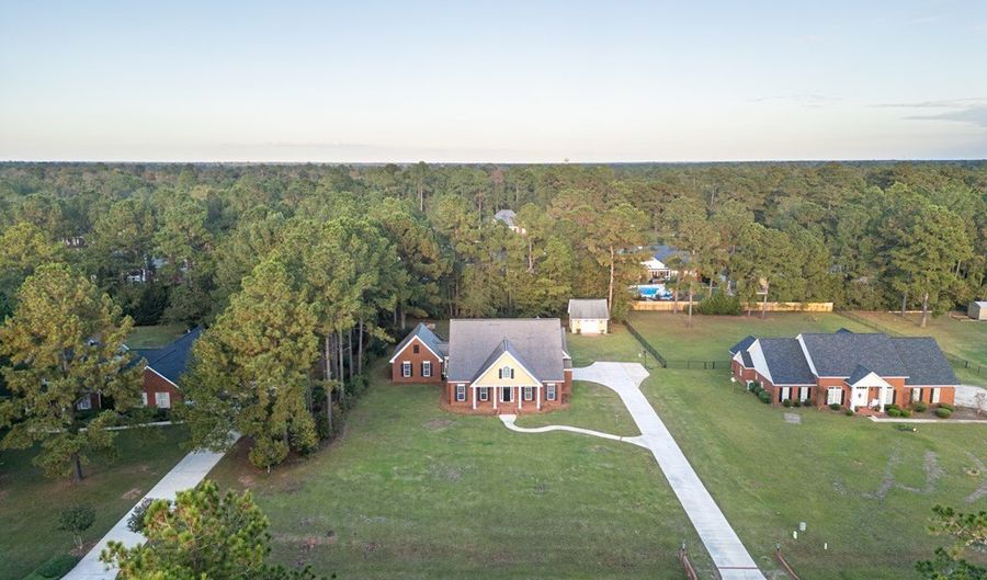 112 Loblolly Ln, Albany, GA 31721 - 4 Beds, 3 Bath