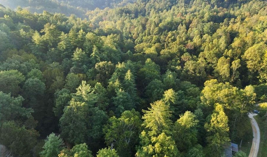 9999 Deer Track Rd, Beattyville, KY 41311 - 0 Beds, 0 Bath
