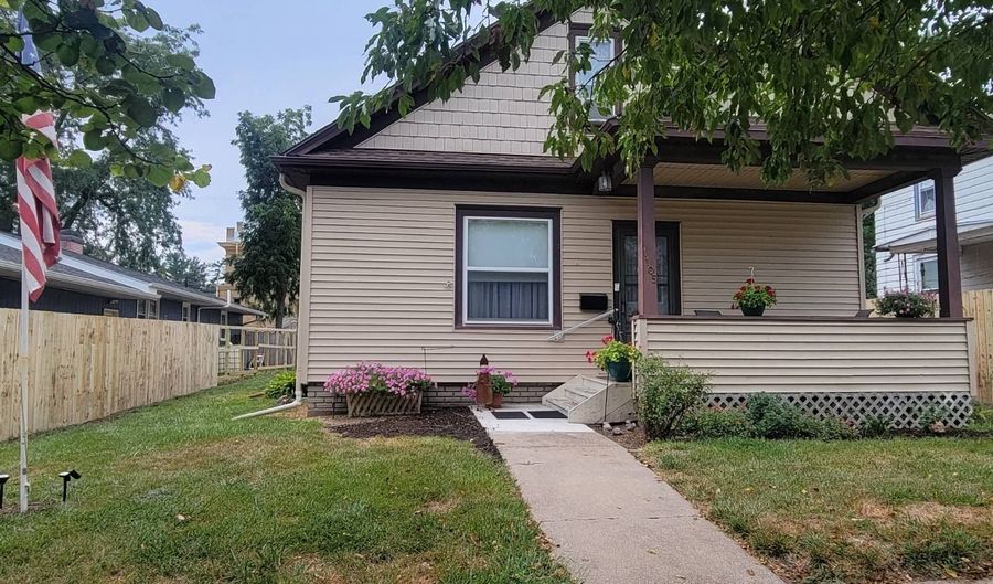 1105 14th St, Auburn, NE 68305 - 3 Beds, 2 Bath