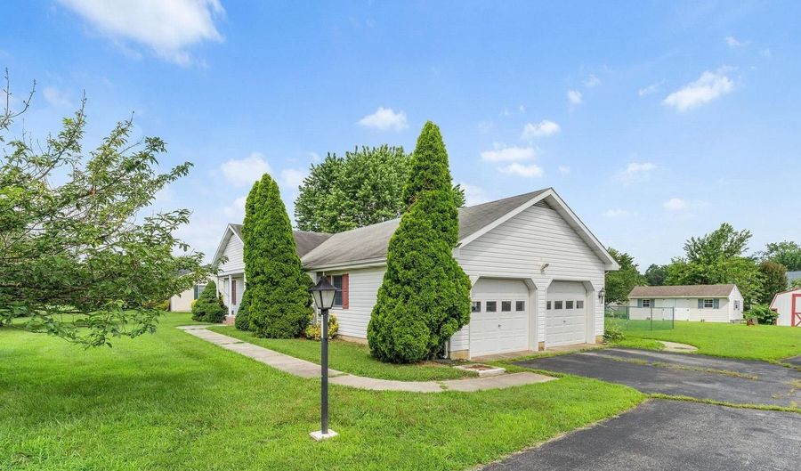 439 DYKE BRANCH Rd, Dover, DE 19901 - 3 Beds, 2 Bath