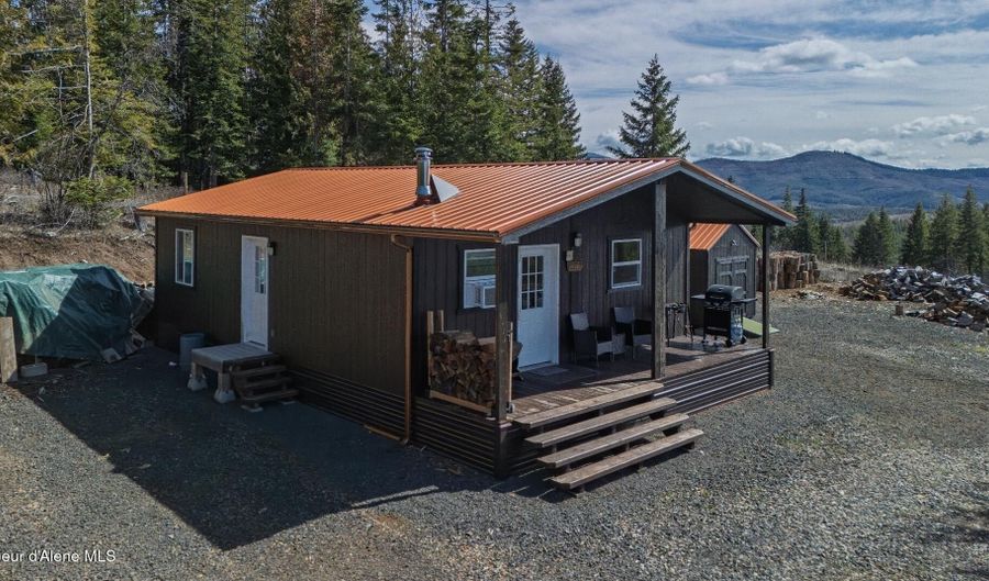5500 Gold Ridge Rd, Calder, ID 83808 - 2 Beds, 1 Bath