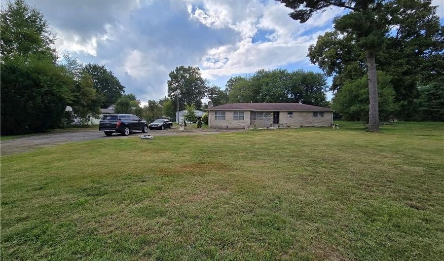 1020 N Church St, Austin, IN 47102 - 4 Beds, 2 Bath