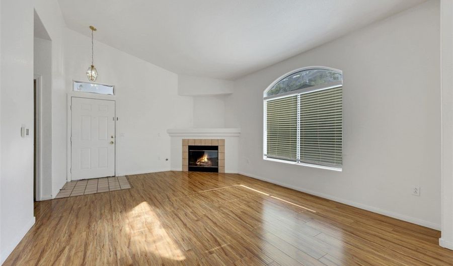 700 CARNEGIE St 2122, Henderson, NV 89052 - 2 Beds, 2 Bath