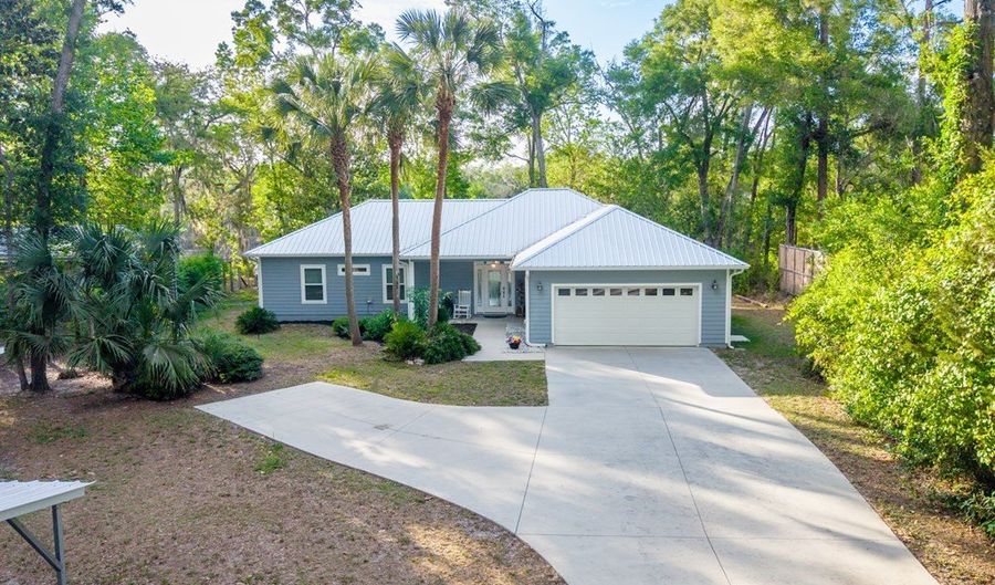 3709 NW 67th Ter, Bell, FL 32619 - 3 Beds, 2 Bath