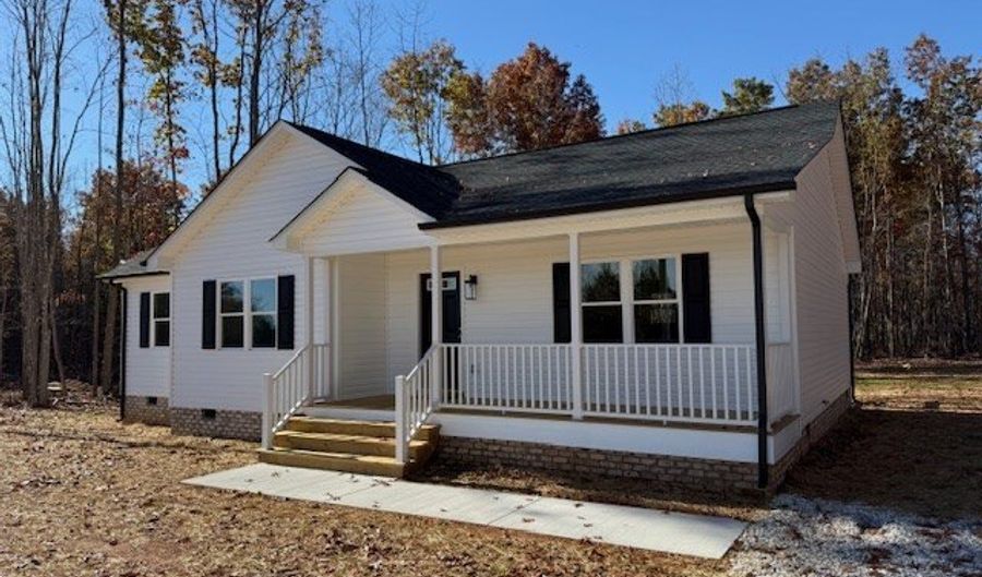 725 Robinson Rd, Appomattox, VA 24522 - 3 Beds, 2 Bath