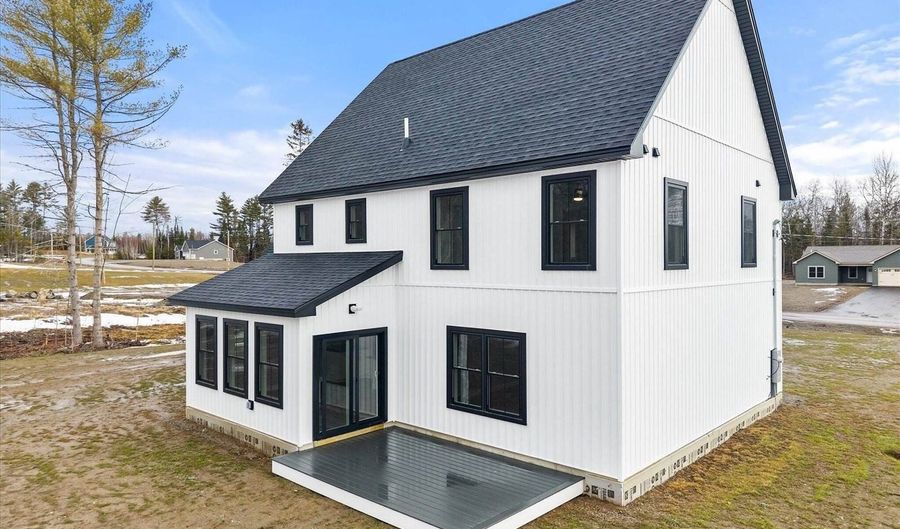 673 Streamside Ave, Hermon, ME 04401 - 3 Beds, 3 Bath