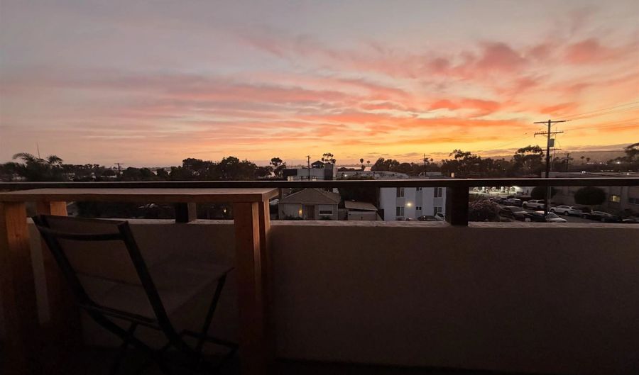 2451 Chicago St 11, San Diego, CA 92110 - 2 Beds, 2 Bath