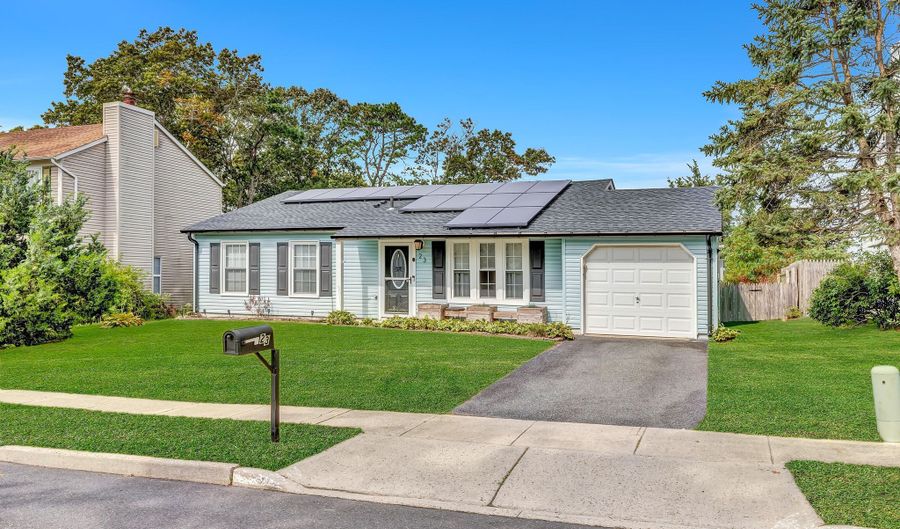 23 Sextant Dr, Barnegat, NJ 08005 - 3 Beds, 1 Bath