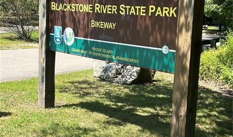 2 School St 403, Lincoln, RI 02802 - 2 Beds, 2 Bath