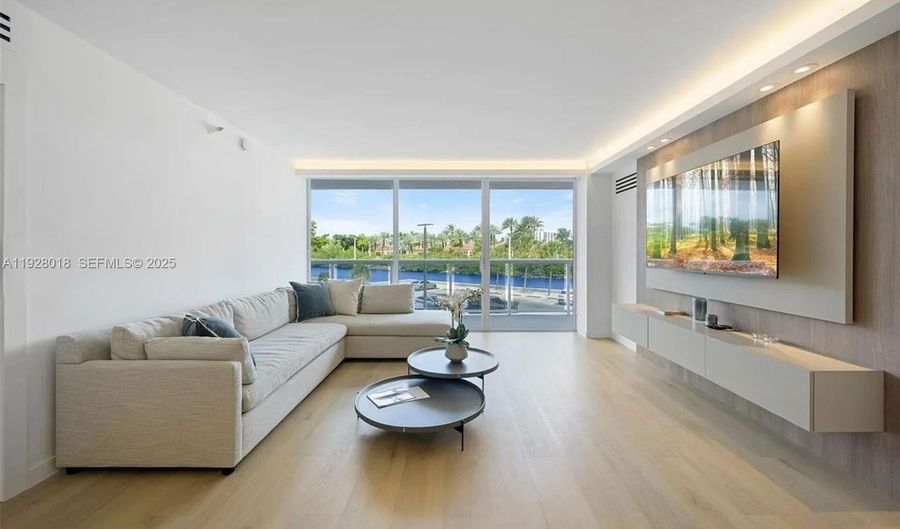 20505 E Country Club Dr 231, Aventura, FL 33180 - 2 Beds, 2 Bath