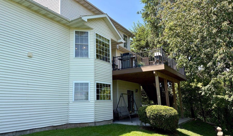6701 Three Lakes Pkwy, Des Moines, IA 50320 - 3 Beds, 3 Bath