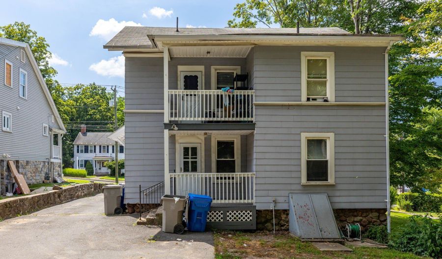 162 Maple St, Bristol, CT 06010 - 4 Beds, 2 Bath