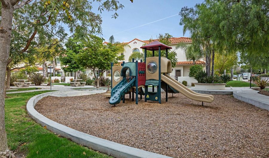4054 Craven Rd Unit 49, Oceanside, CA 92057 - 3 Beds, 2 Bath