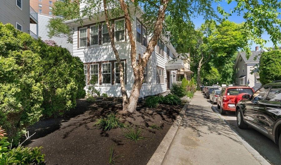 9 Parkwood Ter, Boston, MA 02130 - 9 Beds, 3 Bath