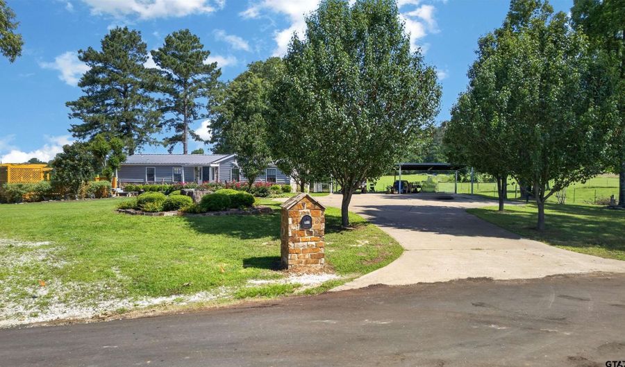 867 CR 2619, Alto, TX 75925 - 3 Beds, 2 Bath