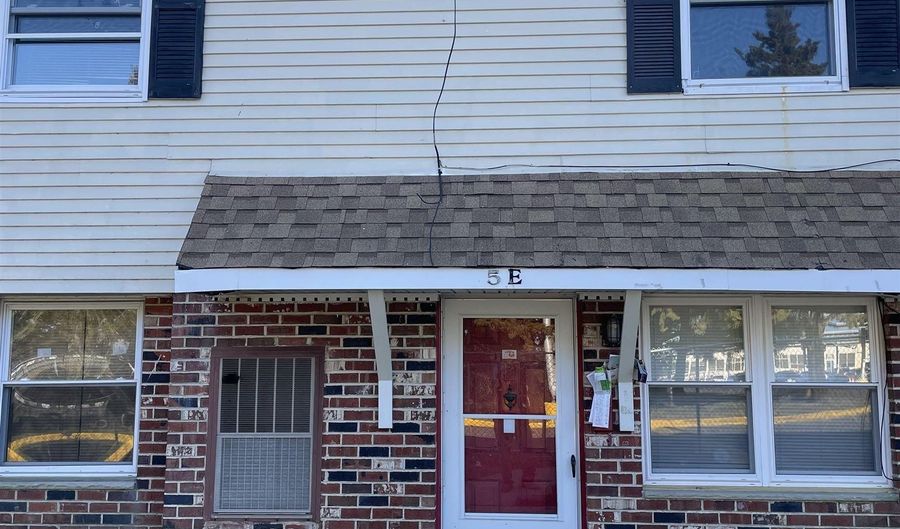 720 S New Rd Apt 2M, Absecon, NJ 08201 - 2 Beds, 2 Bath