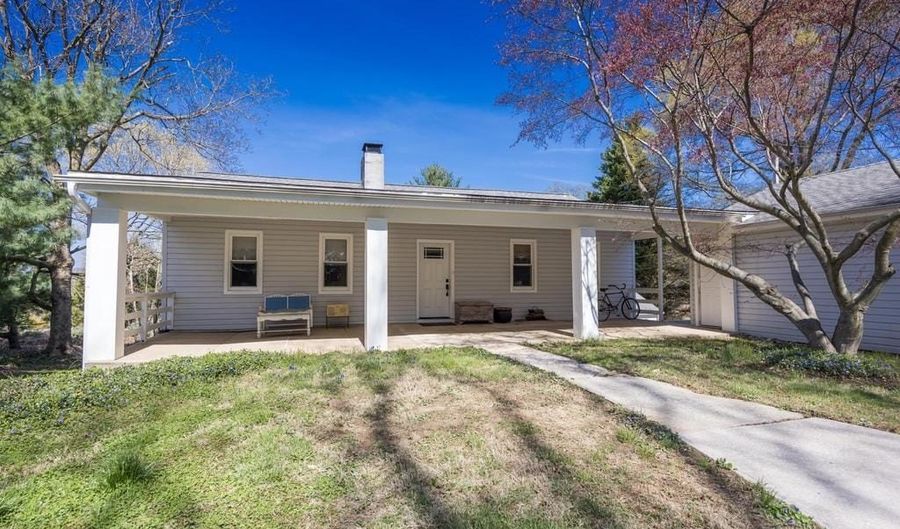 820 SHARPLESS Rd, Hockessin, DE 19707 - 3 Beds, 3 Bath