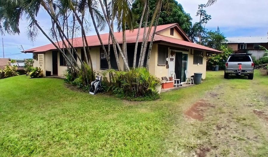 18 KAUIKI St, Hana, HI 96713 - 2 Beds, 1 Bath