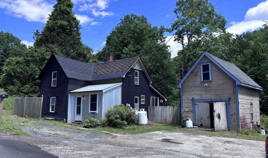 363 E Montpelier Rd, Barre, VT 05641 - 3 Beds, 2 Bath