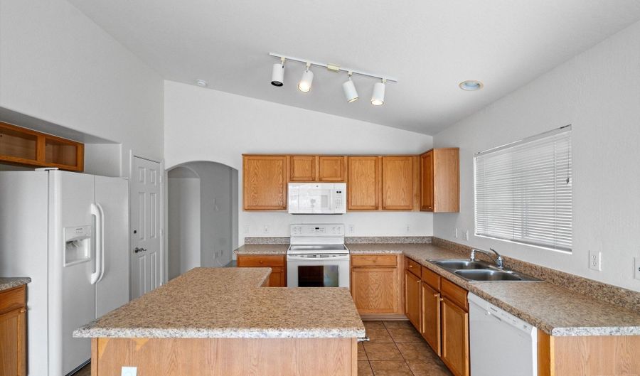 104 S 226TH Ln, Buckeye, AZ 85326 - 3 Beds, 2 Bath