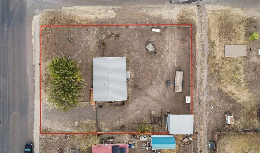 1102 W Del Rio St, Alpine, TX 79830 - 2 Beds, 1 Bath